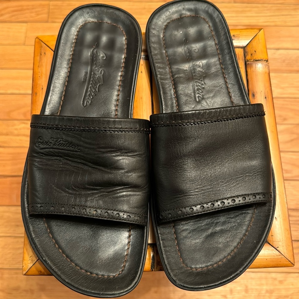Louis Vuitton leather sandals size 8 black color